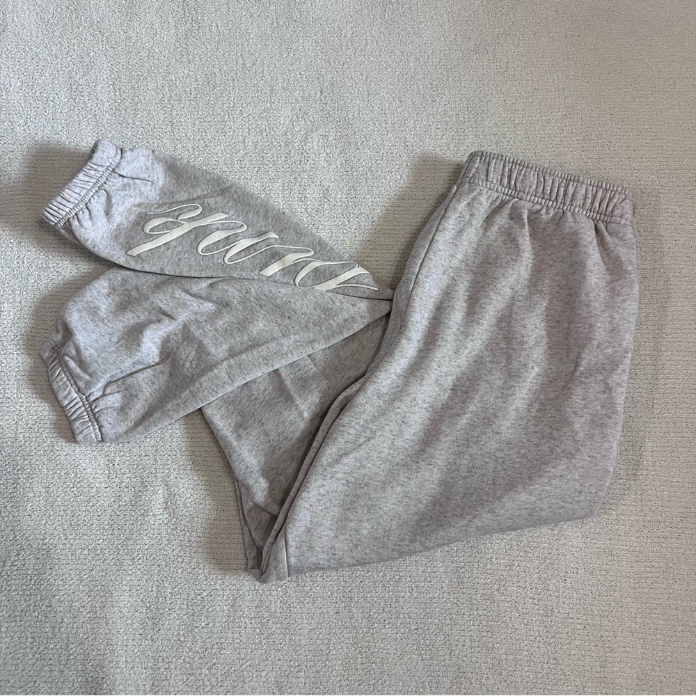 PINK Victoria's Secret Gray Sweatpants Soft Elastic Waist